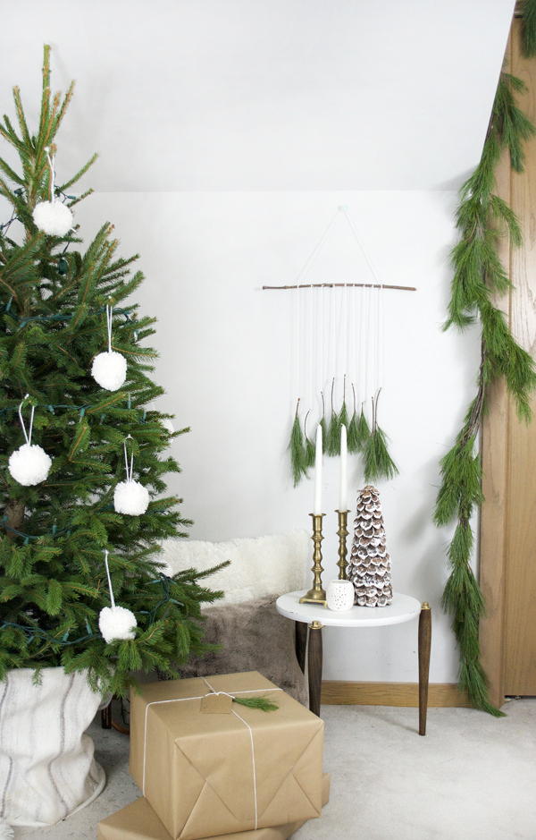 DIY Christmas Wall Hanging & Minted Giveaway! - BREPURPOSED