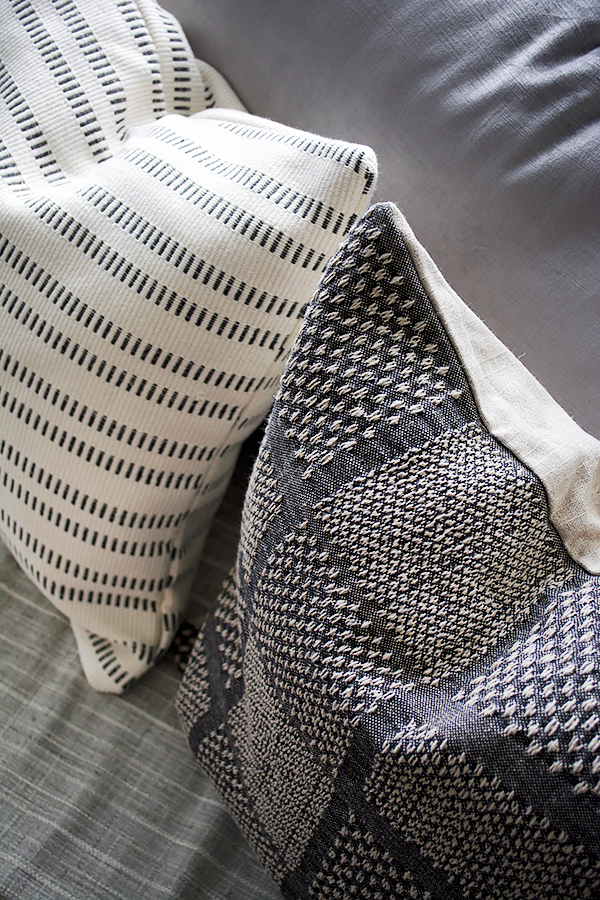 How To Find Affordable Throw Pillows For Your Couch
