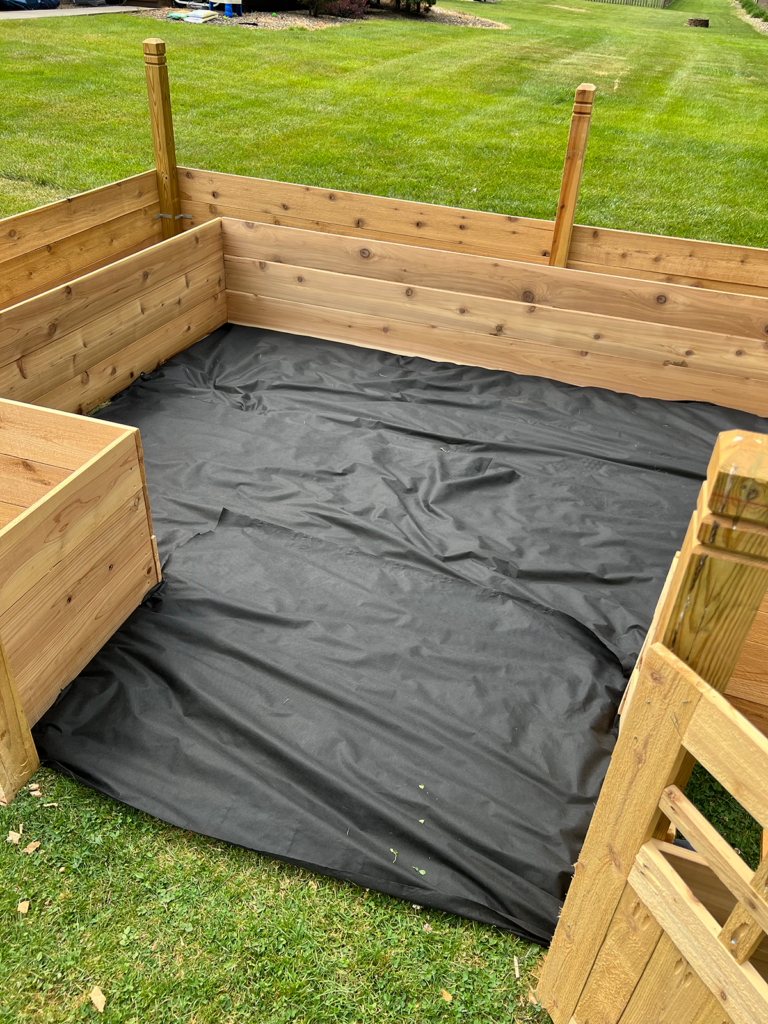 How To Build An Enclosed Raised Garden Bed - BREPURPOSED