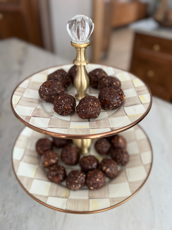 Chocolate Date Energy Balls